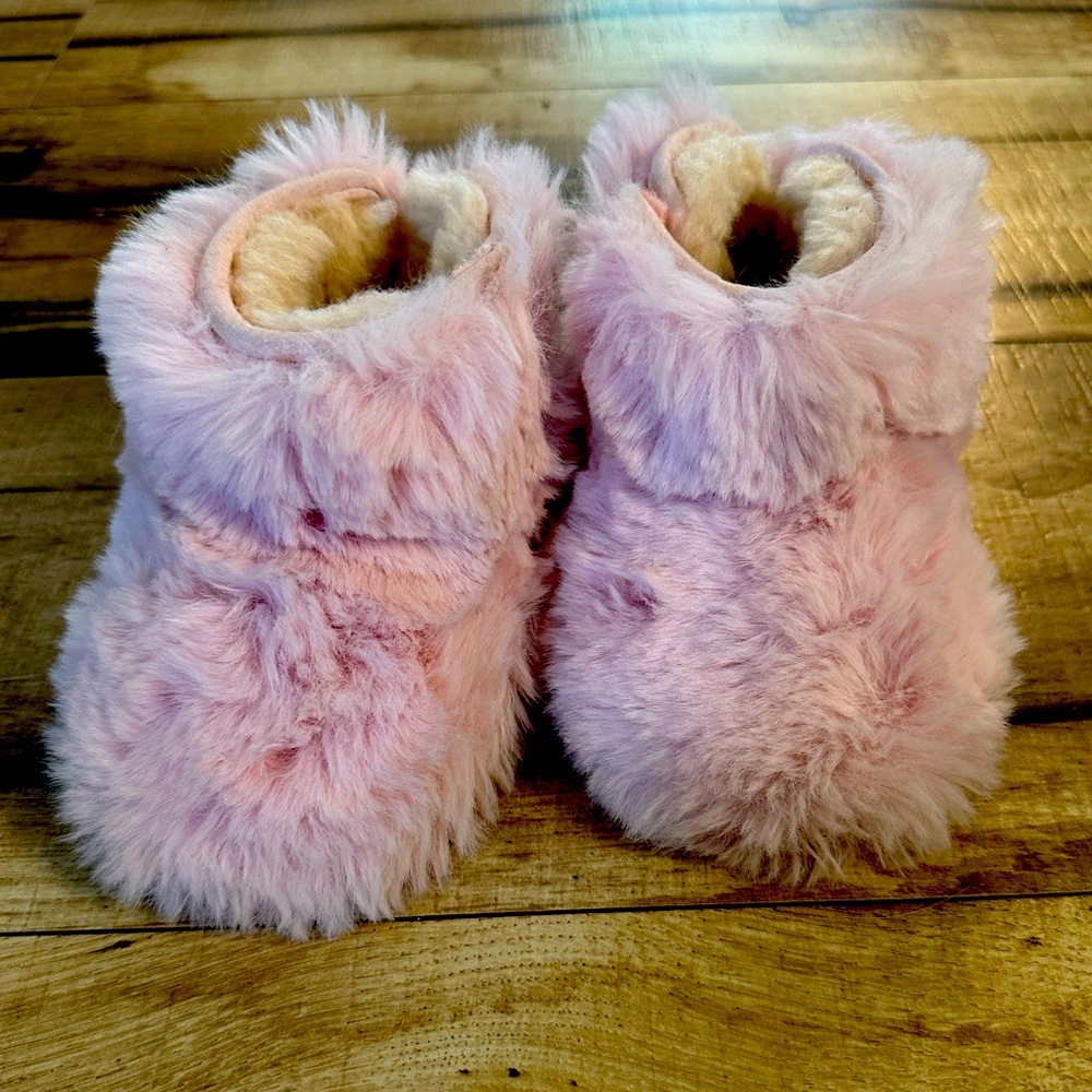 UGG Australia Infant Booties size 2/3